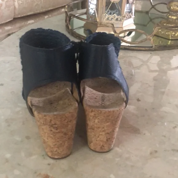 Lucky Brand Wedges - Picture 5 of 8